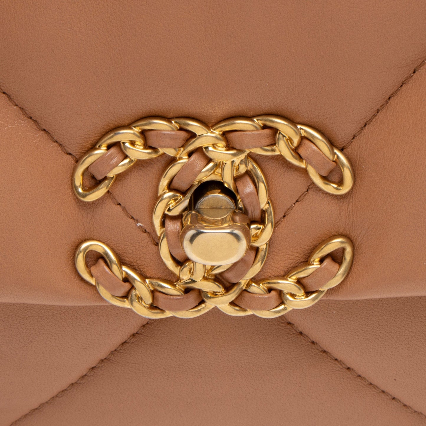 Chanel Lambskin 19 Large Flap Shoulder Bag (SHF-fY8hAg)
