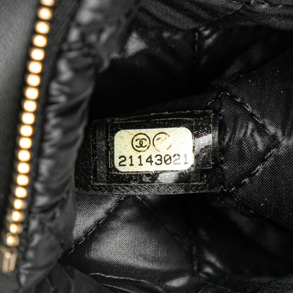 Chanel Lambskin Boy Foldover Clutch (SHG-IicQ7k)