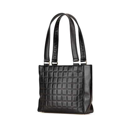 Chanel Lambskin Chocolate Bar Shoulder Bag (SHG-Cnyzqh)