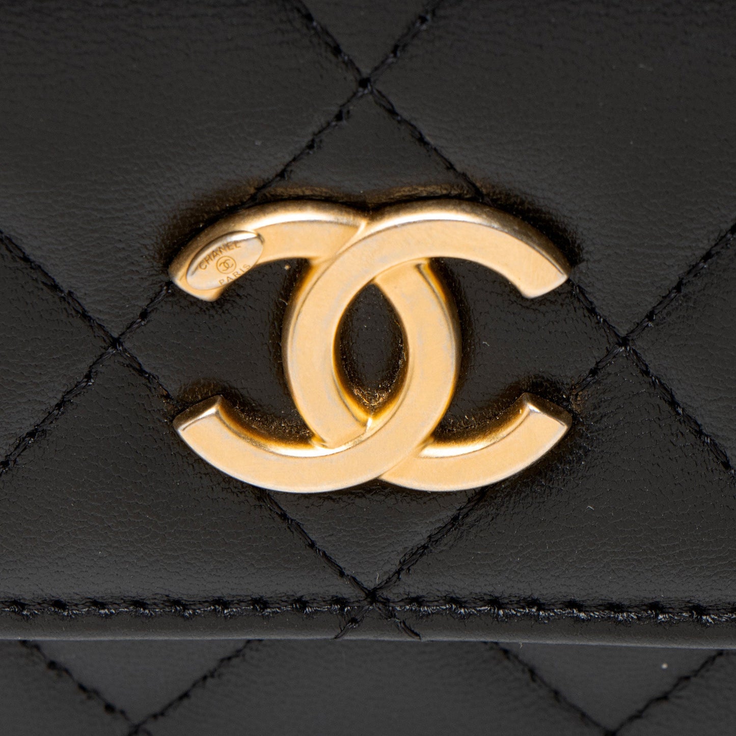 Chanel Lambskin Pearl Crown Clutch with Chain