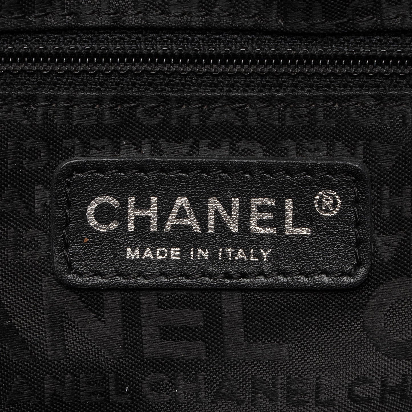 Chanel Lambskin Ultimate Soft Large Shoulder Bag (SHF-2piIEj)