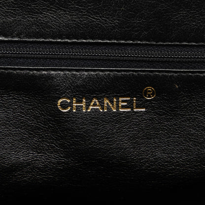 Chanel Matelasse Lambskin Leather Shoulder Bag (SHG-pt26br)
