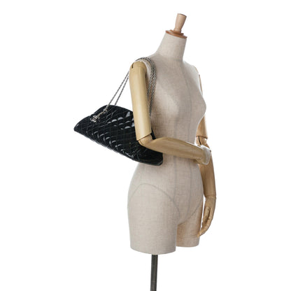 Chanel Medium Patent Just Mademoiselle Shoulder Bag (SHG-IKOedq)