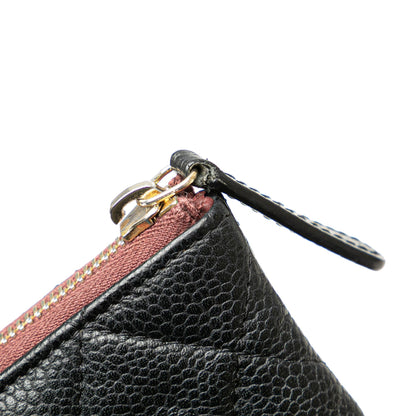 Chanel Medium Quilted Caviar O Case Clutch (SHG-iUwYer)