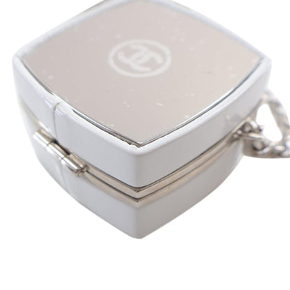 Chanel Patent Goatskin Make-Up Box Clutch With Chain (SHG-cNmuxS)