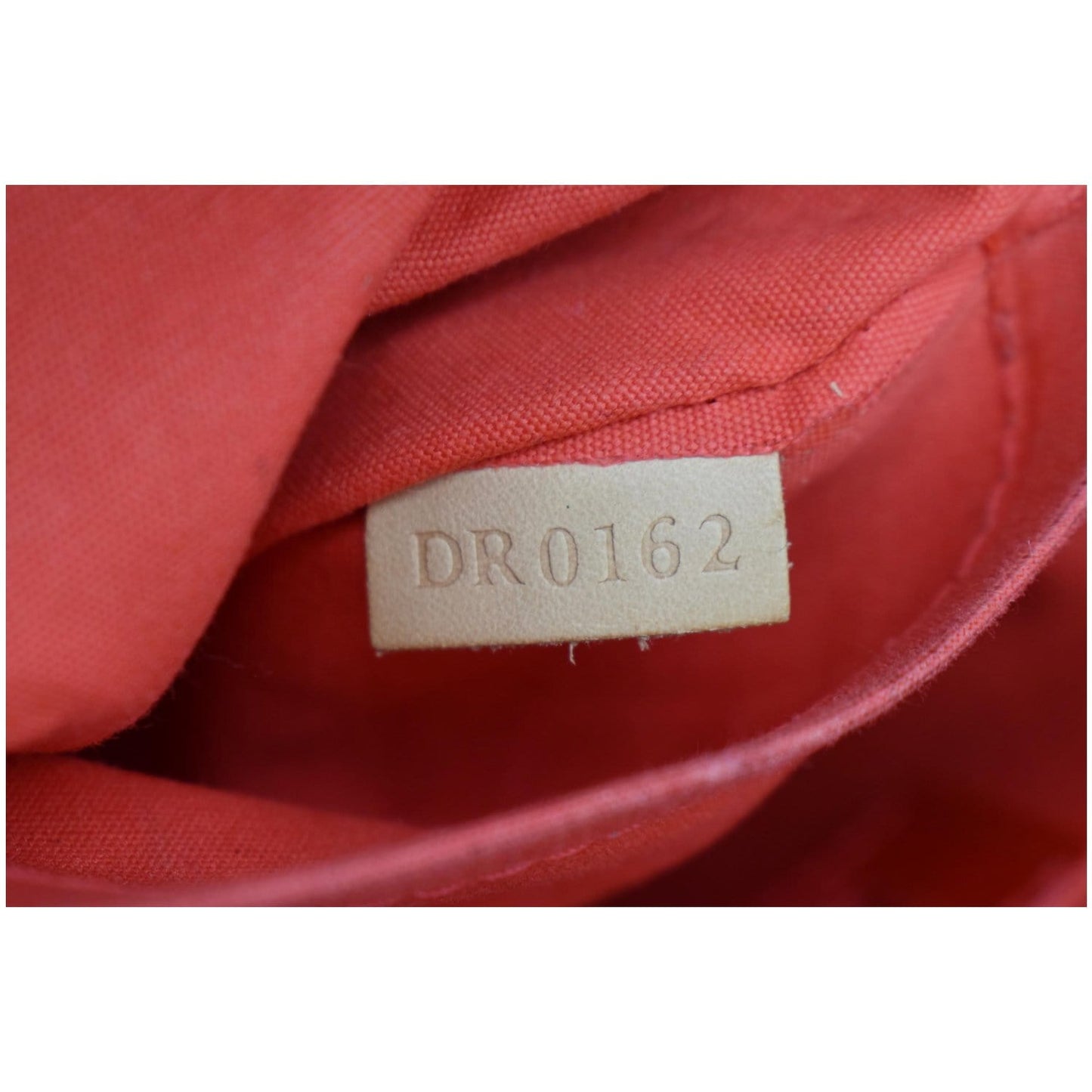 LOUIS VUITTON Avalon MM Monogram Vernis Shoulder Tote Bag Rouge Grenadine