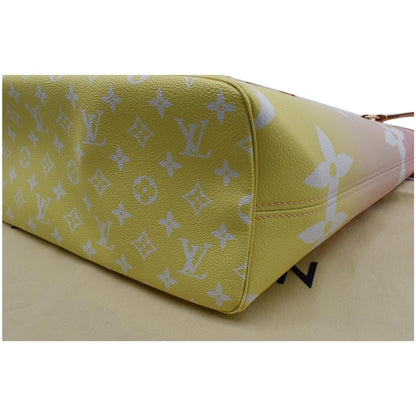 LOUIS VUITTON Neverfull MM Pool Monogram Giant Tote Shoulder Bag Light Pink