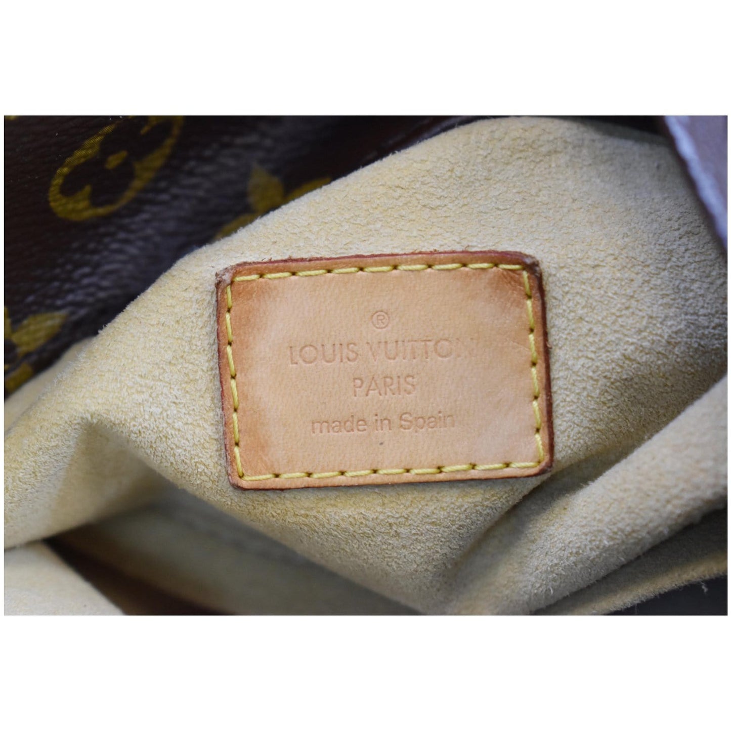 LOUIS VUITTON Artsy MM Monogram Canvas Shoulder Bag Brown