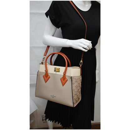 LOUIS VUITTON On My Side MM Monogram Tufting Shoulder Bag Galet