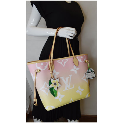 LOUIS VUITTON Neverfull MM Pool Monogram Giant Tote Shoulder Bag Light Pink