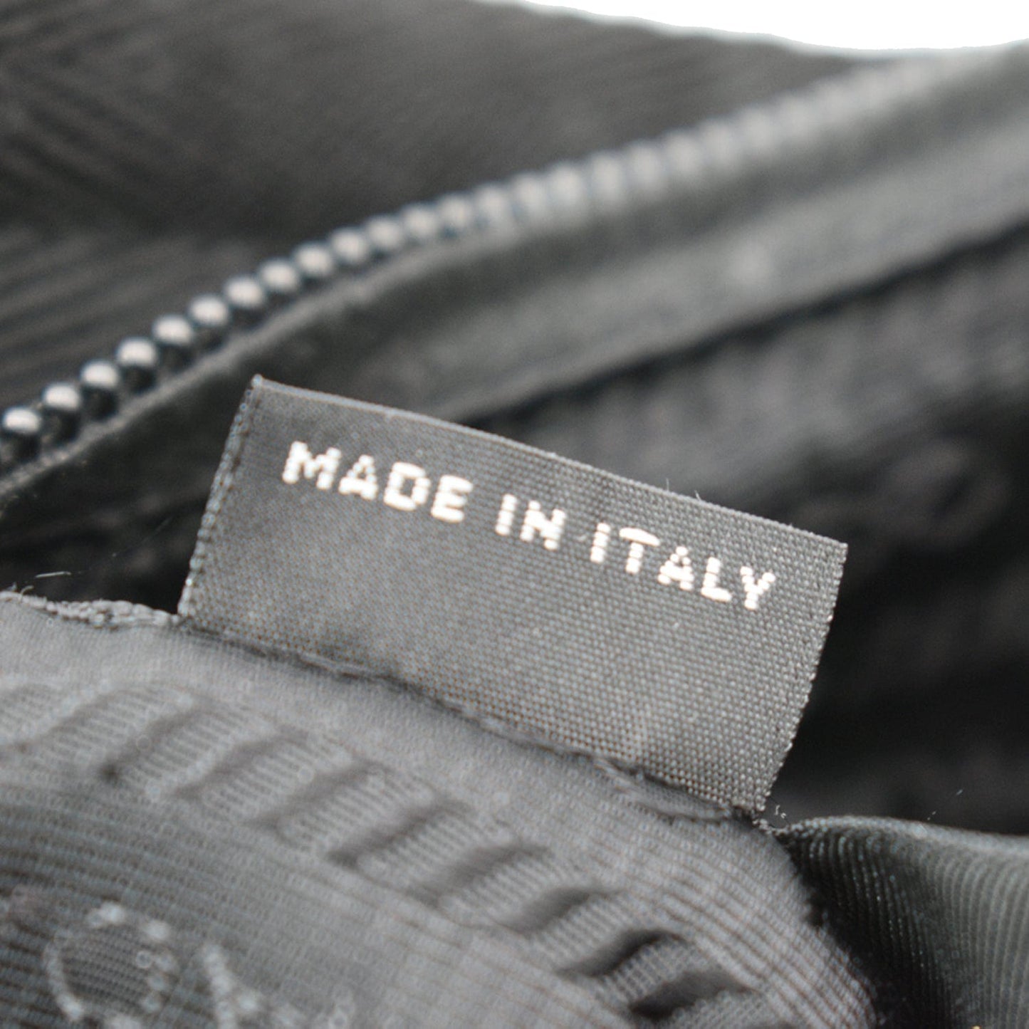 PRADA Re-Edition 2000 Mini Nylon Shoulder Bag Black