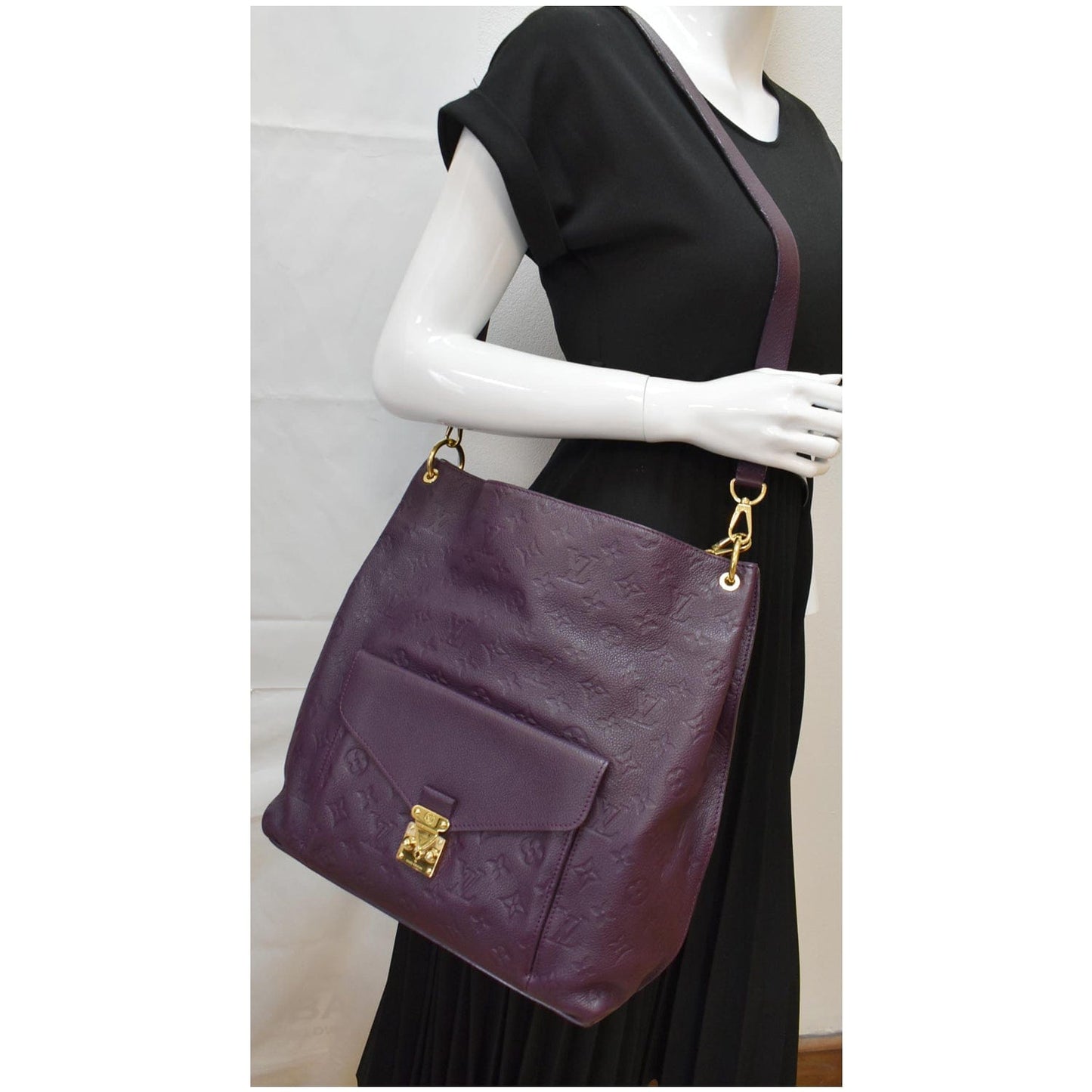 LOUIS VUITTON Metis Hobo Monogram Empreinte Shoulder Bag Plum