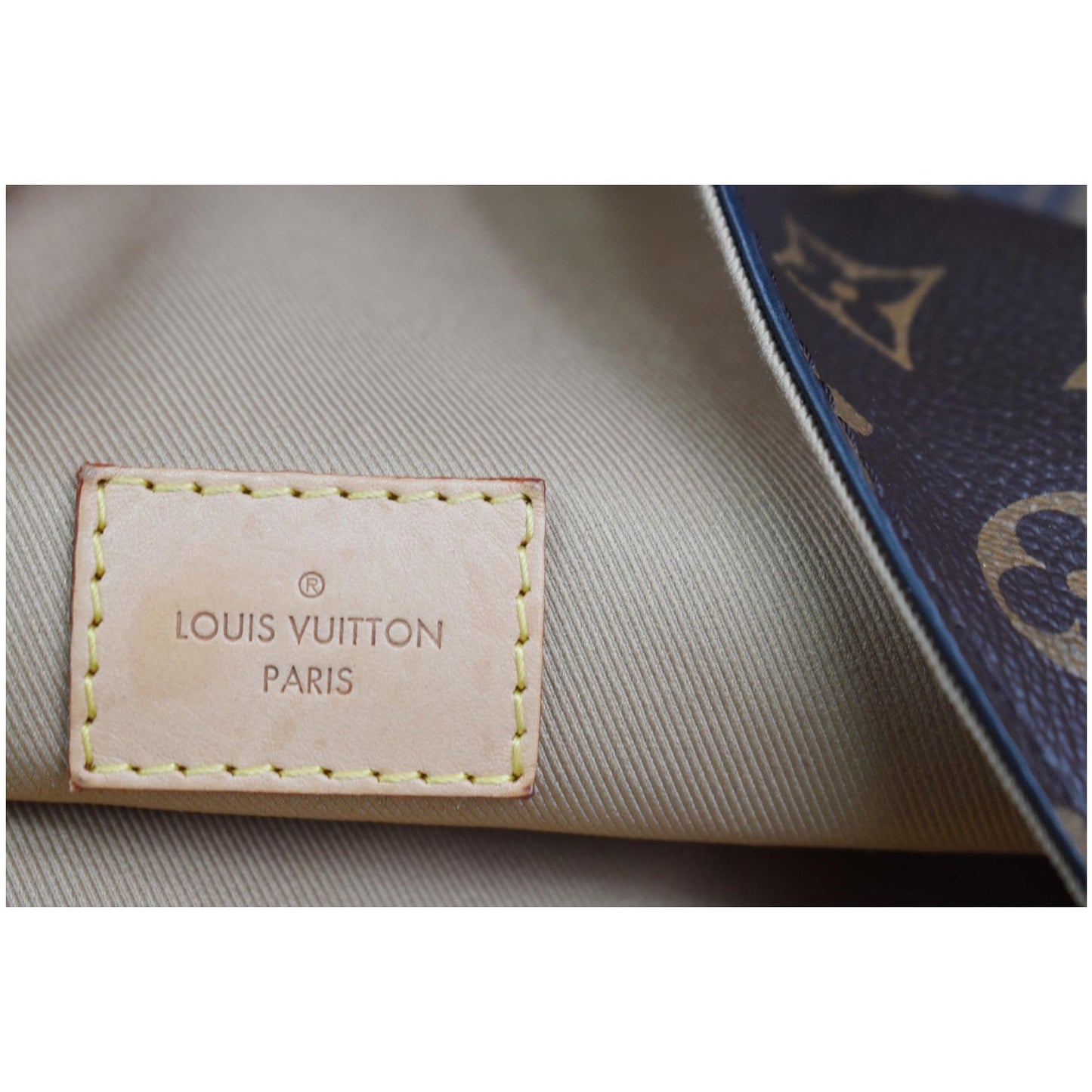 LOUIS VUITTON  Graceful MM Monogram Canvas Shoulder Bag Brown