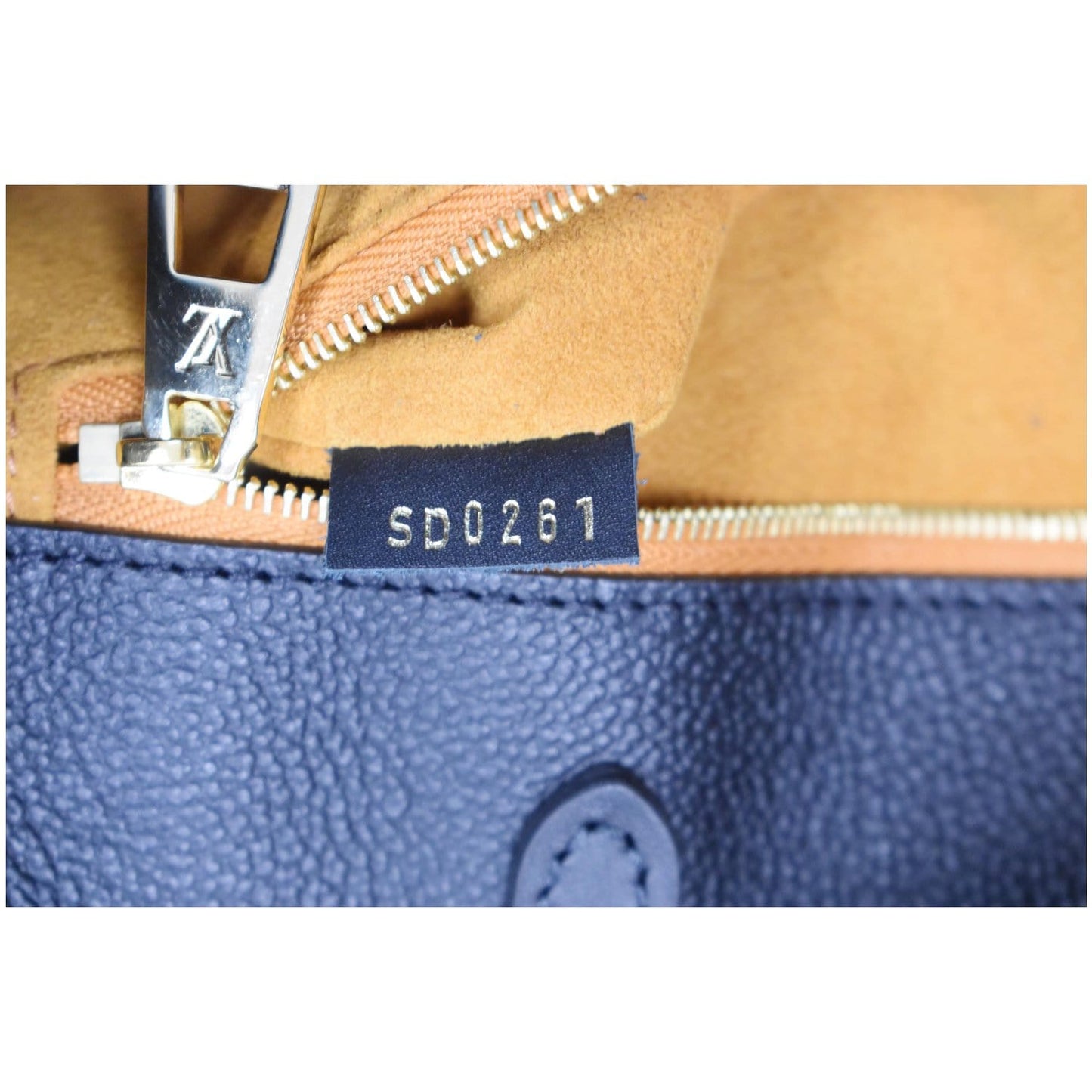 LOUIS VUITTON Onthego GM Monogram Empreinte Shoulder Bag Black
