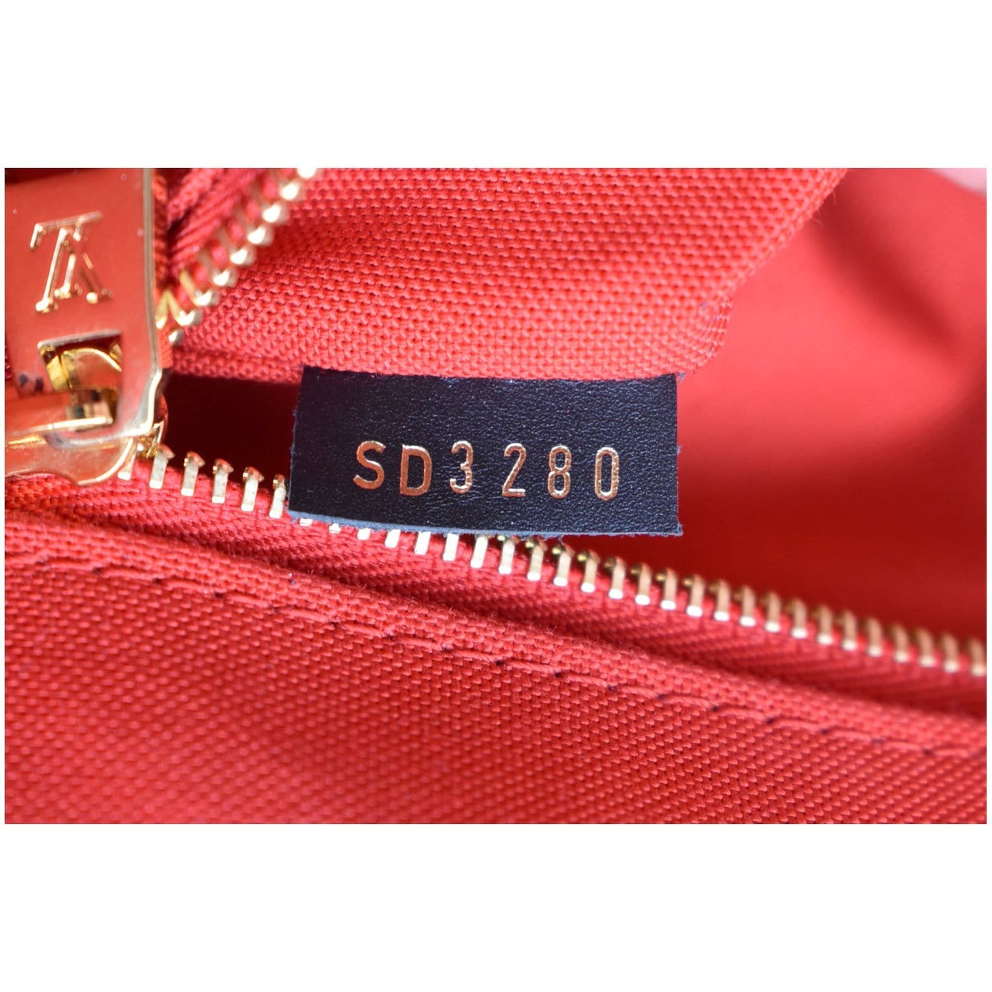 LOUIS VUITTON Onthego GM Reverse Monogram Giant Canvas Shoulder Bag Brown