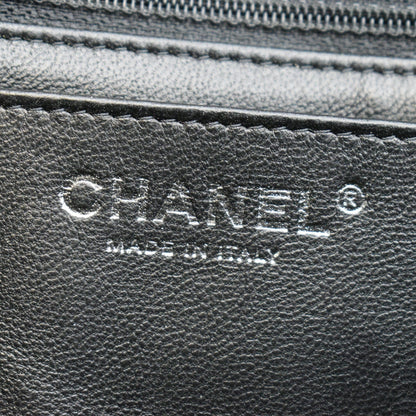 CHANEL Jumbo Classic Single Flap Caviar Leather Shoulder Bag Black