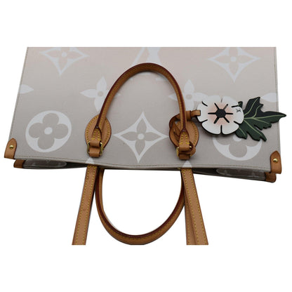 LOUIS VUITTON Pool Onthego GM Monogram Shoulder Bag Brume