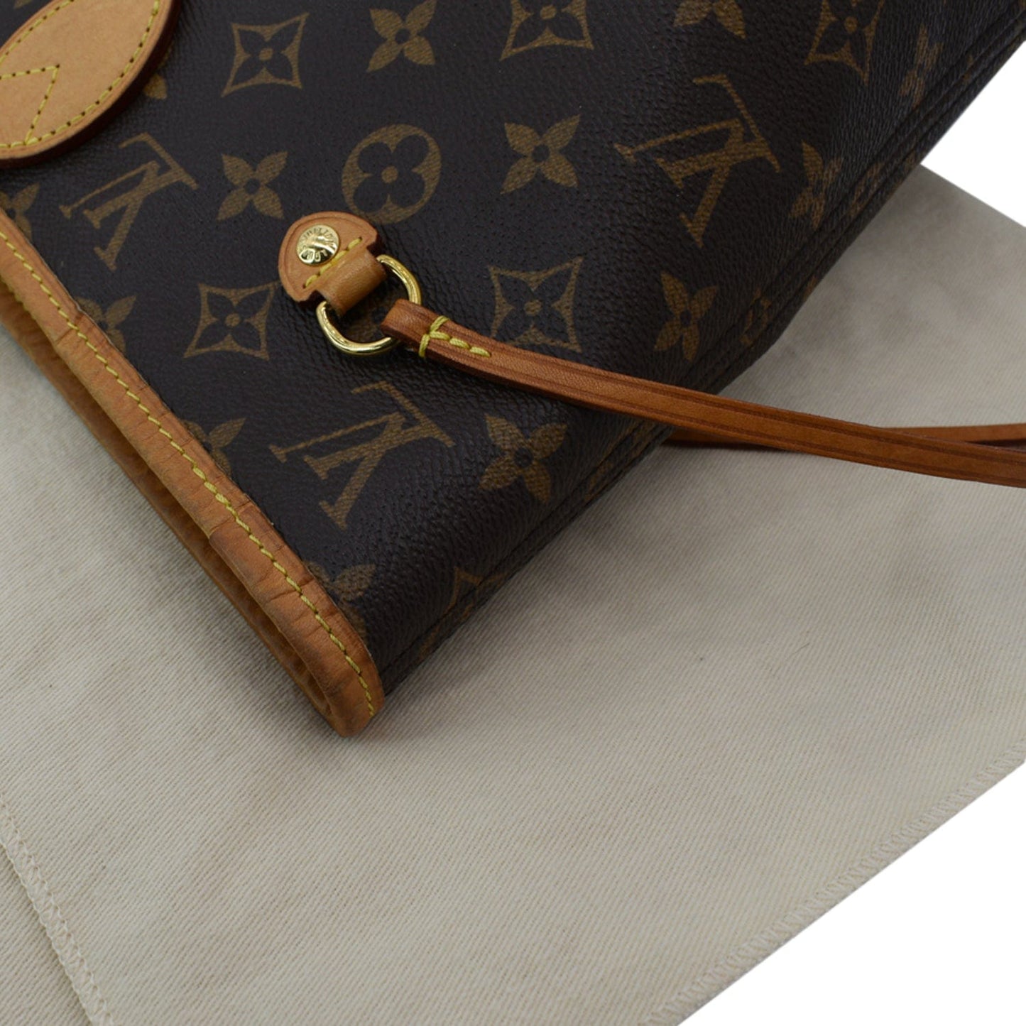 LOUIS VUITTON Neverfull MM Monogram Canvas Shoulder Bag Brown