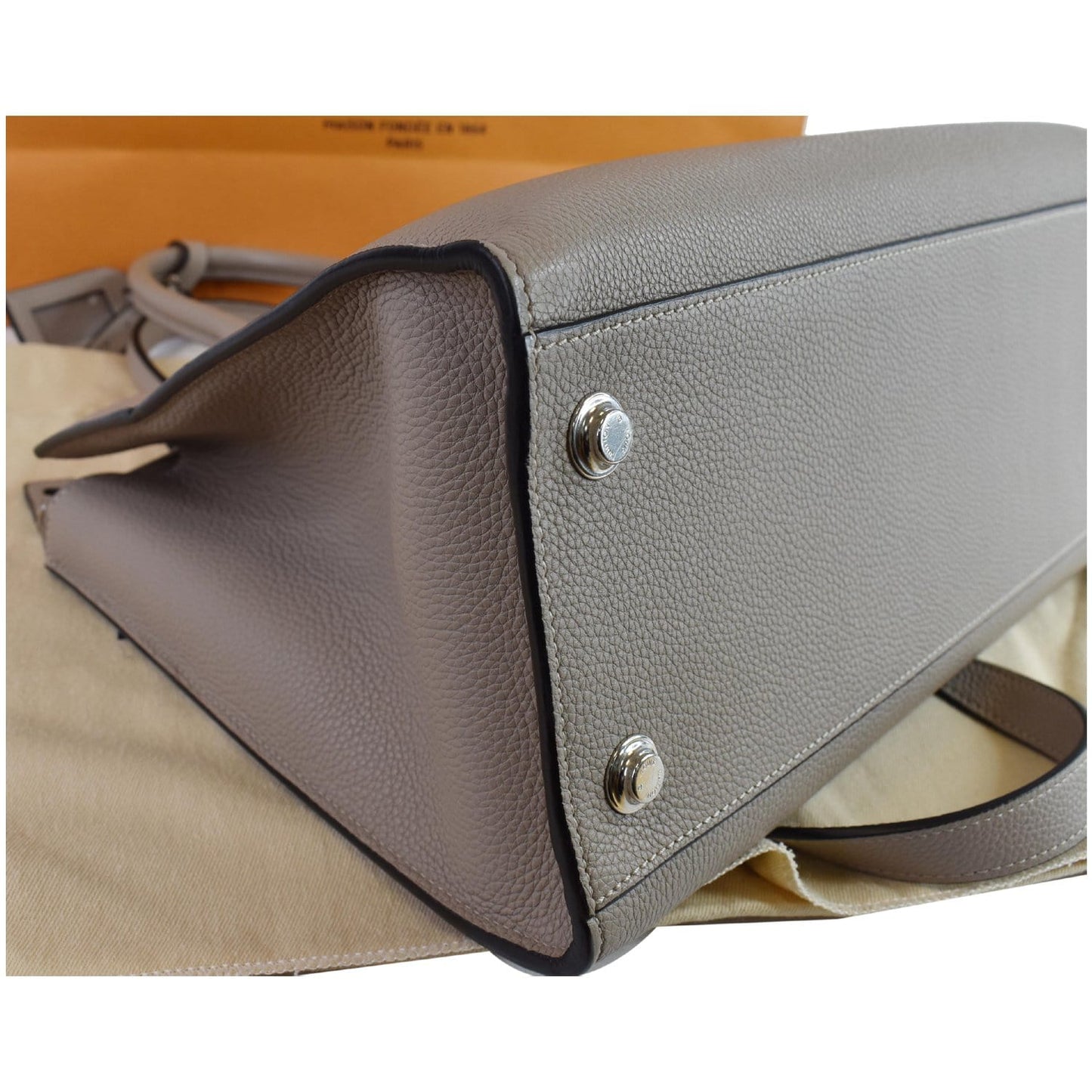 LOUIS VUITTON City Steamer MM Leather Shoulder Bag Grey