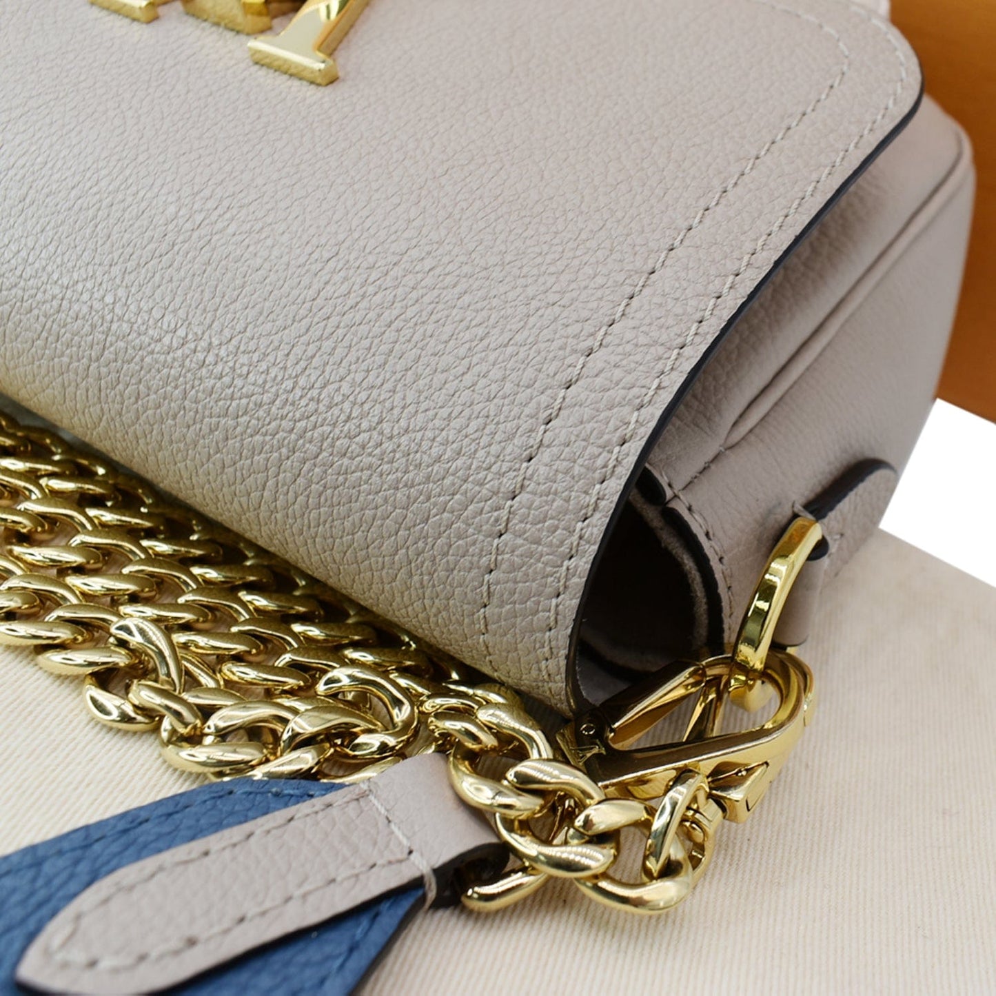 LOUIS VUITTON Lockme Tender Grained Calfskin Leather Shoulder Bag Greige