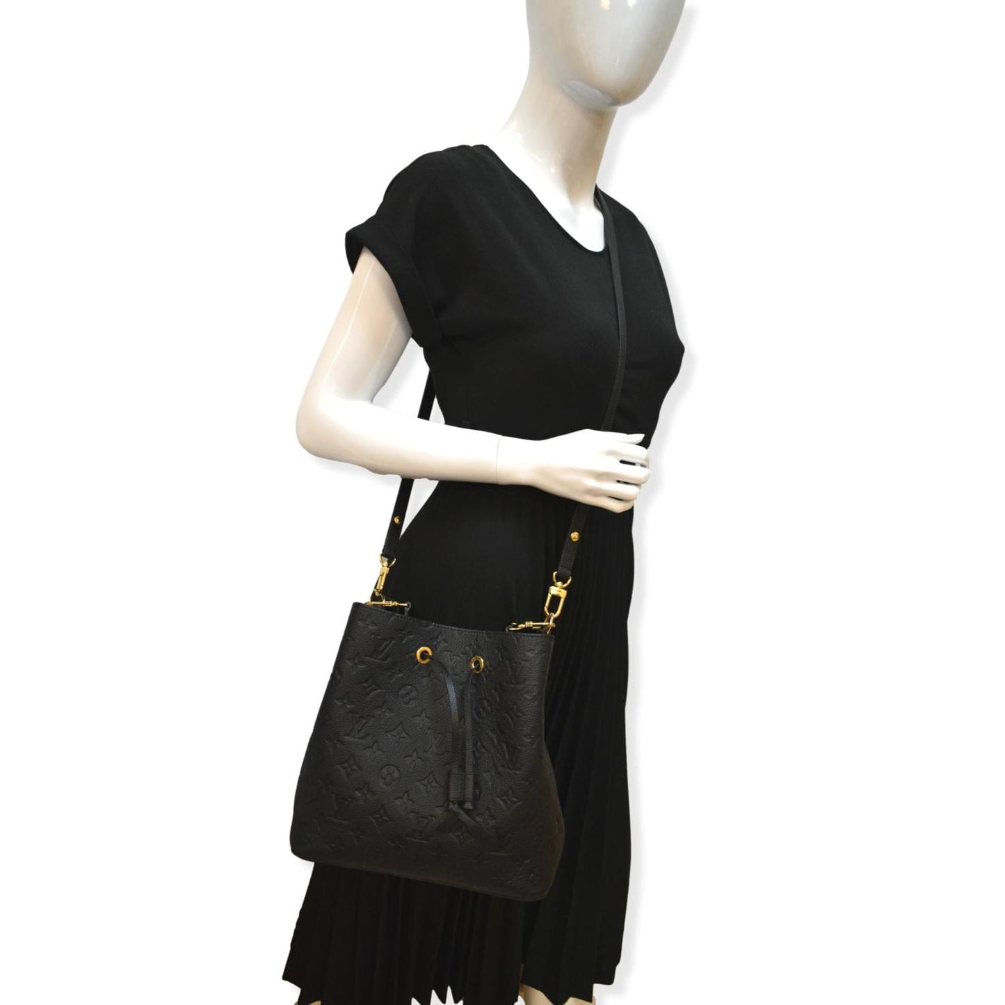 LOUIS VUITTON NeoNoe MM  Monogram Empreinte Shoulder Bag Black