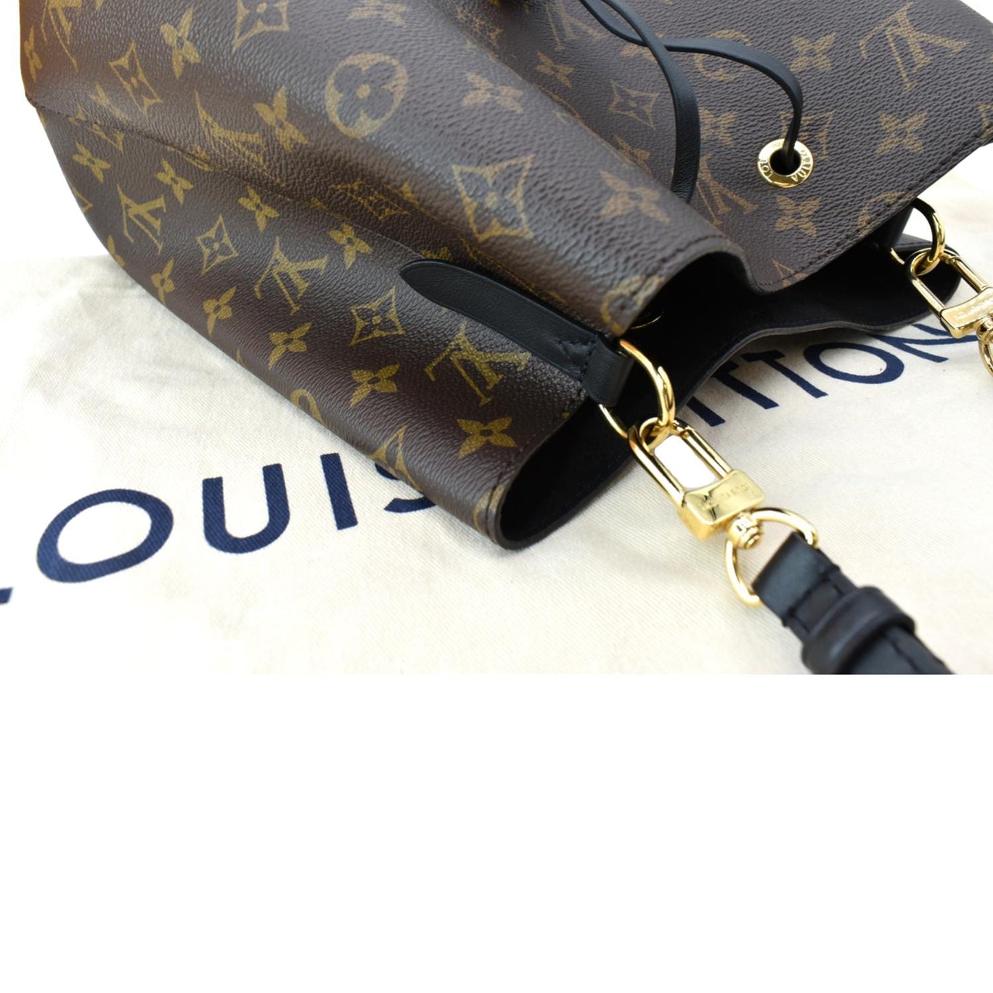 LOUIS VUITTON NeoNoe MM Monogram Canvas Shoulder Bag Brown