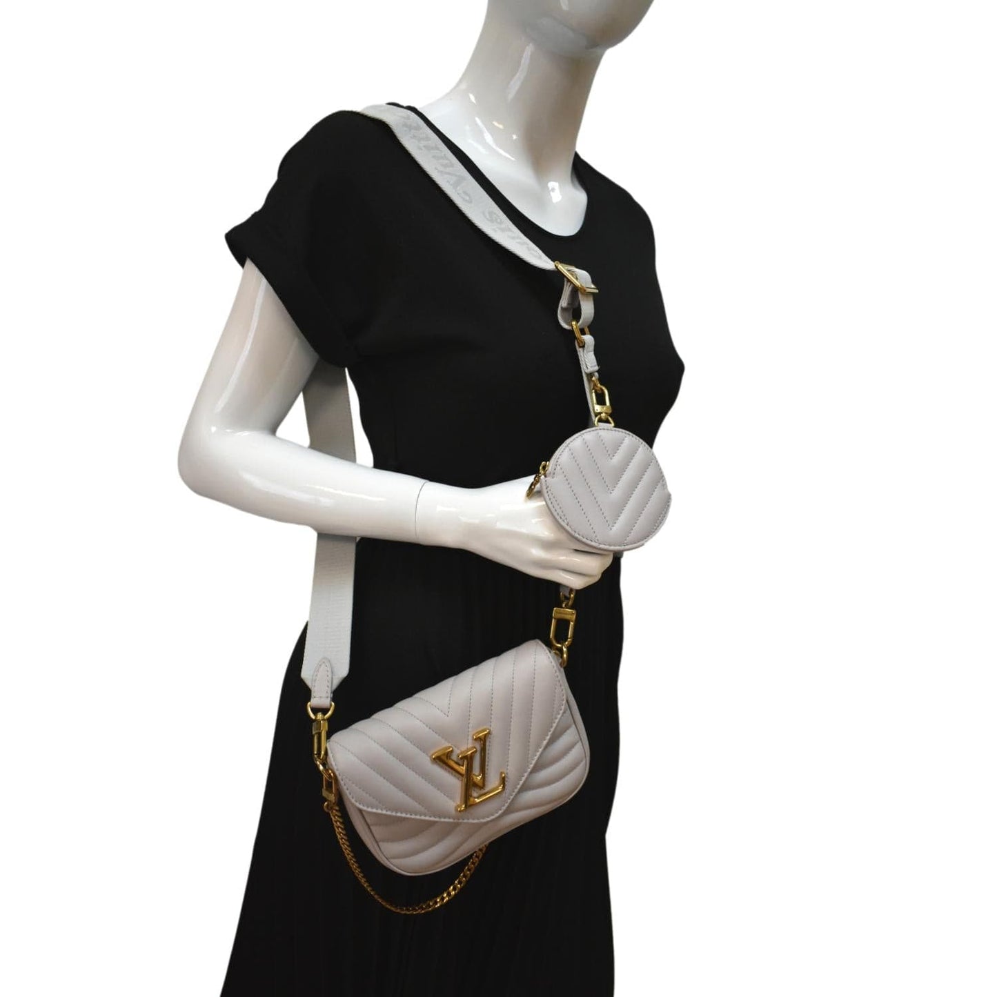 LOUIS VUITTON New Wave Multi Pochette Leather Chain Shoulder Bag Light Grey