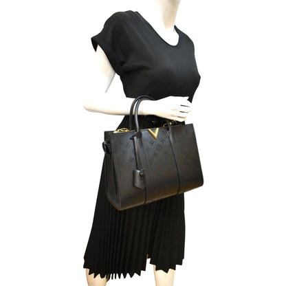 LOUIS VUITTON Very Tote MM Monogram Cuir Plume Shoulder Bag Noir Black