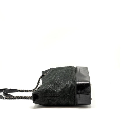 Chanel large quilted shoulder bag Calfskin black