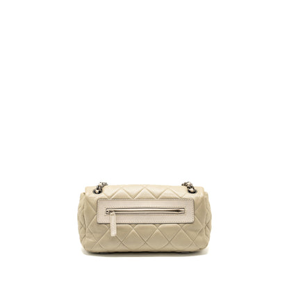 Chanel quilted flap shoulder bag caviar light beige ruthenium