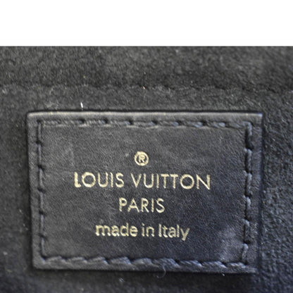 LOUIS VUITTON New Wave Chain MM Calfskin Leather Shoulder Bag Black