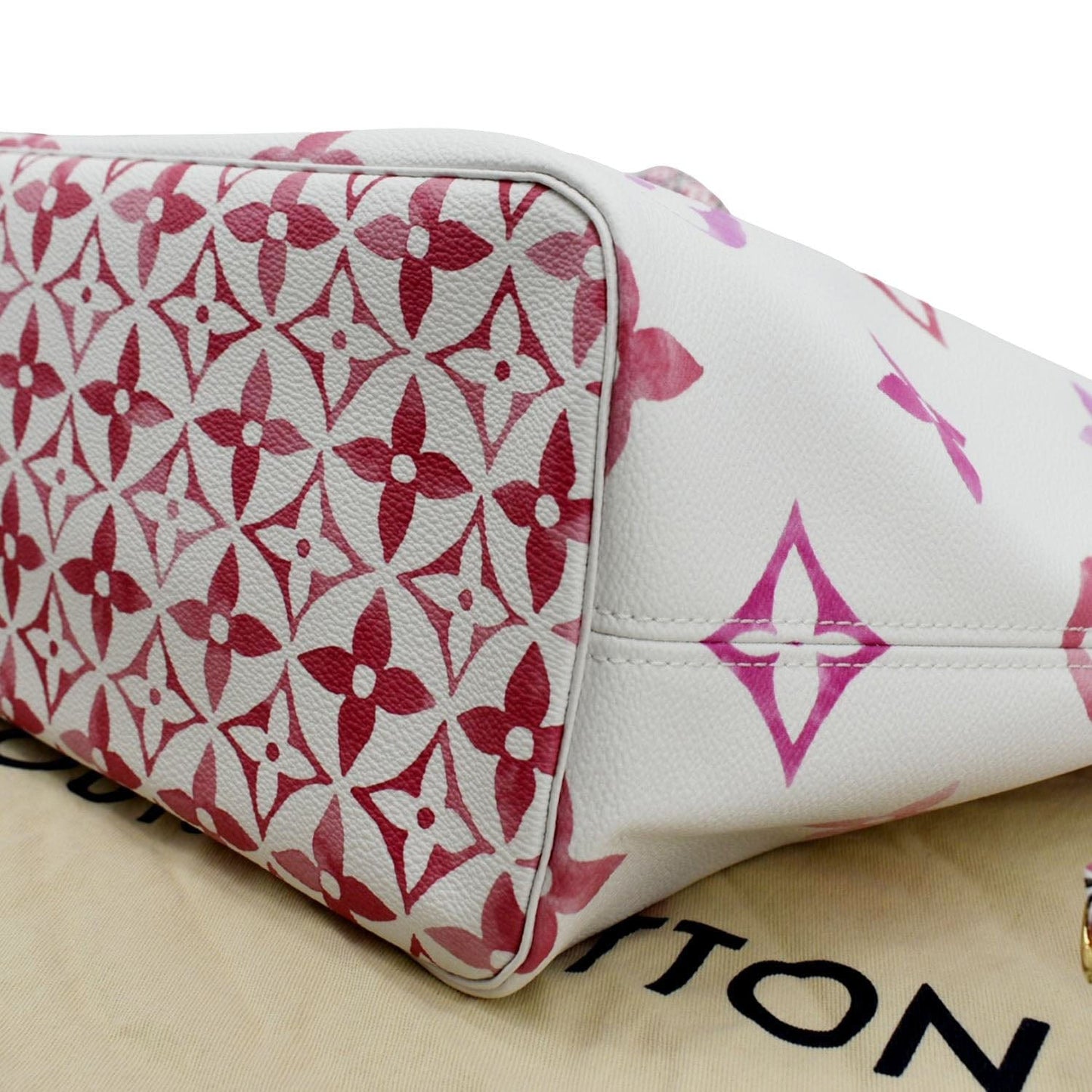 LOUIS VUITTON Giant Rose Neverfull MM Monogram Canvas Shoulder Bag White