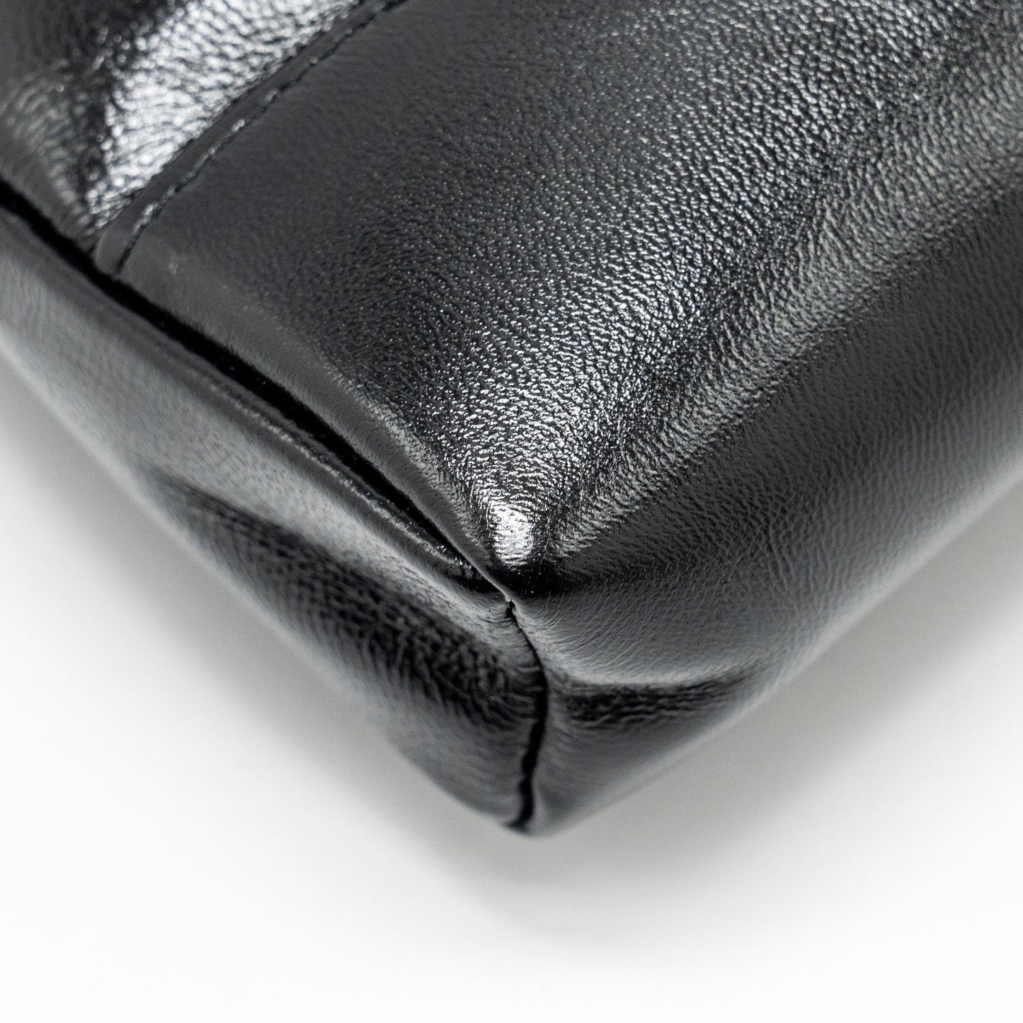 Chanel Mini 31 Clutch with Chain Shiny Calfskin Black L (microchip)