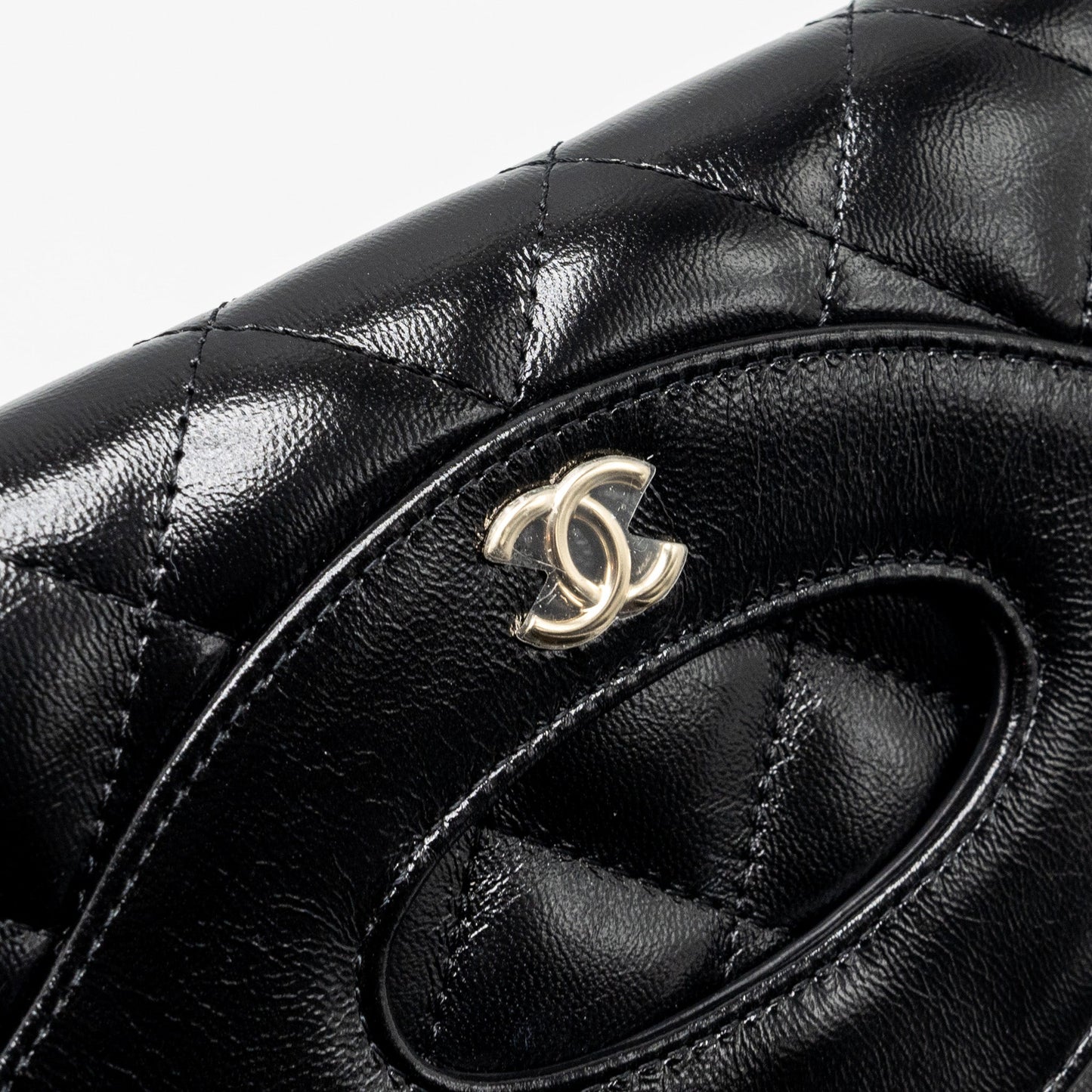 Chanel 24S Mini 31 Clutch Shiny lambskin Black L (Microchip)