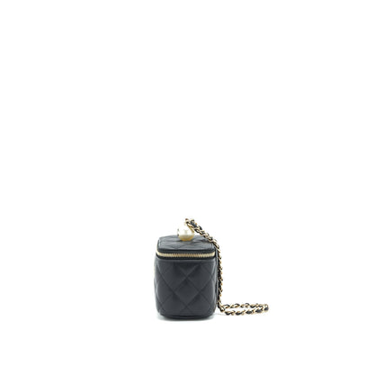 Chanel small Vanity Clutch with Chain with CC Pearl Caviar Black L