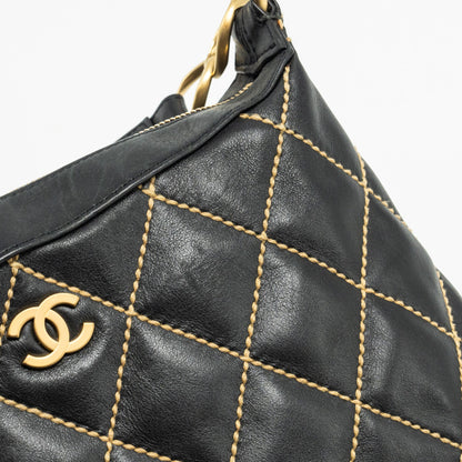 Chanel vintage quilted zip shoulder bag calfskin black