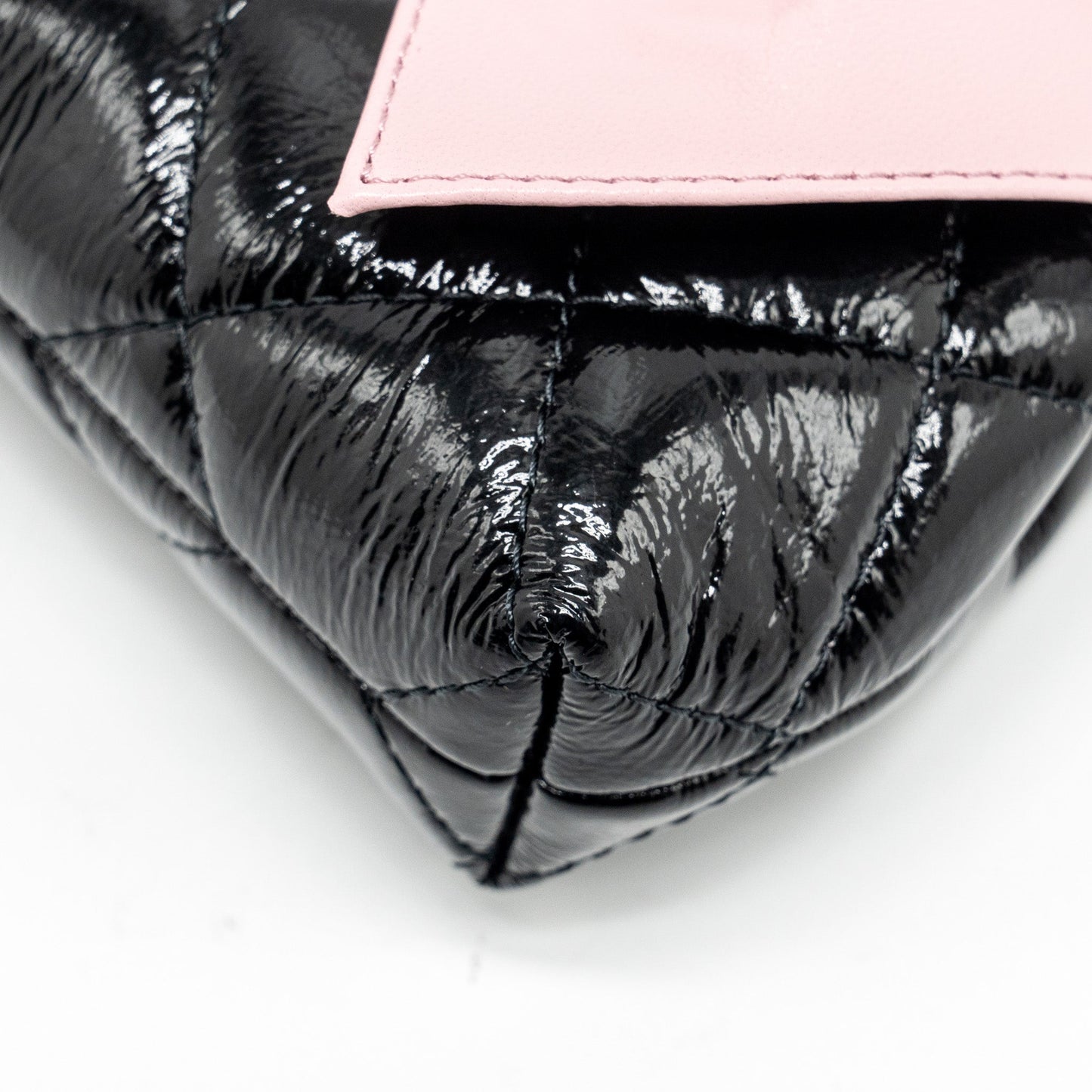 Chanel 24a Bowknot Clutch with Chain Patent Crumpled Lambskin/Shiny Lambskin Black/Pink  (Microchip)
