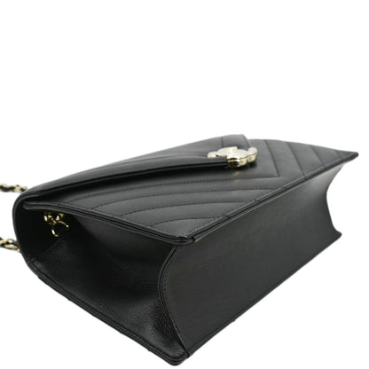 CHANEL CC Flap Chevron Stitched Leather Shoulder Bag Black