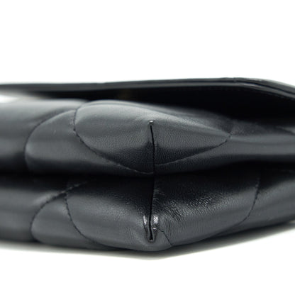 Chanel 19 Clutch lambskin black