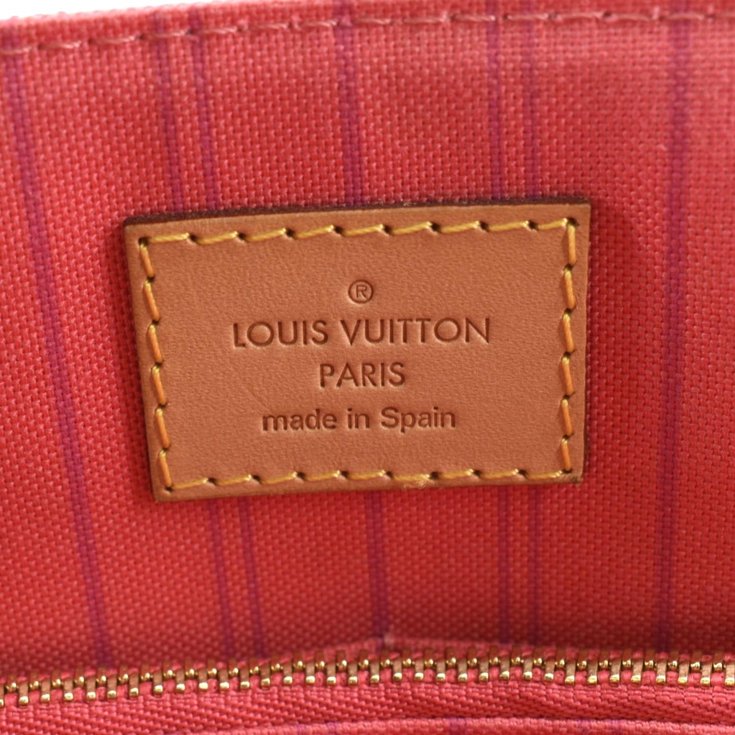LOUIS VUITTON Calvi Damier Azur Shoulder Bag White