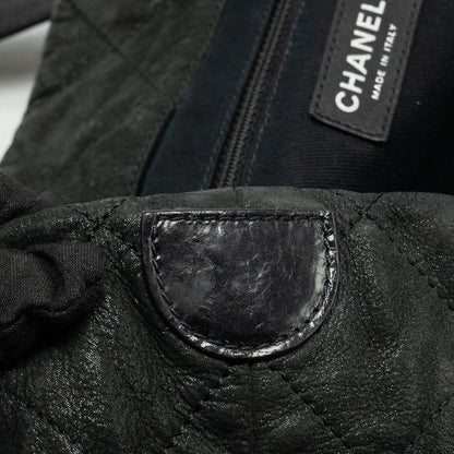 Chanel large quilted shoulder bag Calfskin black
