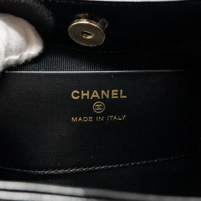 Chanel Mini 31 Clutch with Chain Shiny Calfskin Black L (Microchip)