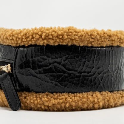 Chanel Shearling CC Round Clutch with Chain Shiny Crumpled Sheepskin Black/Light Brown L