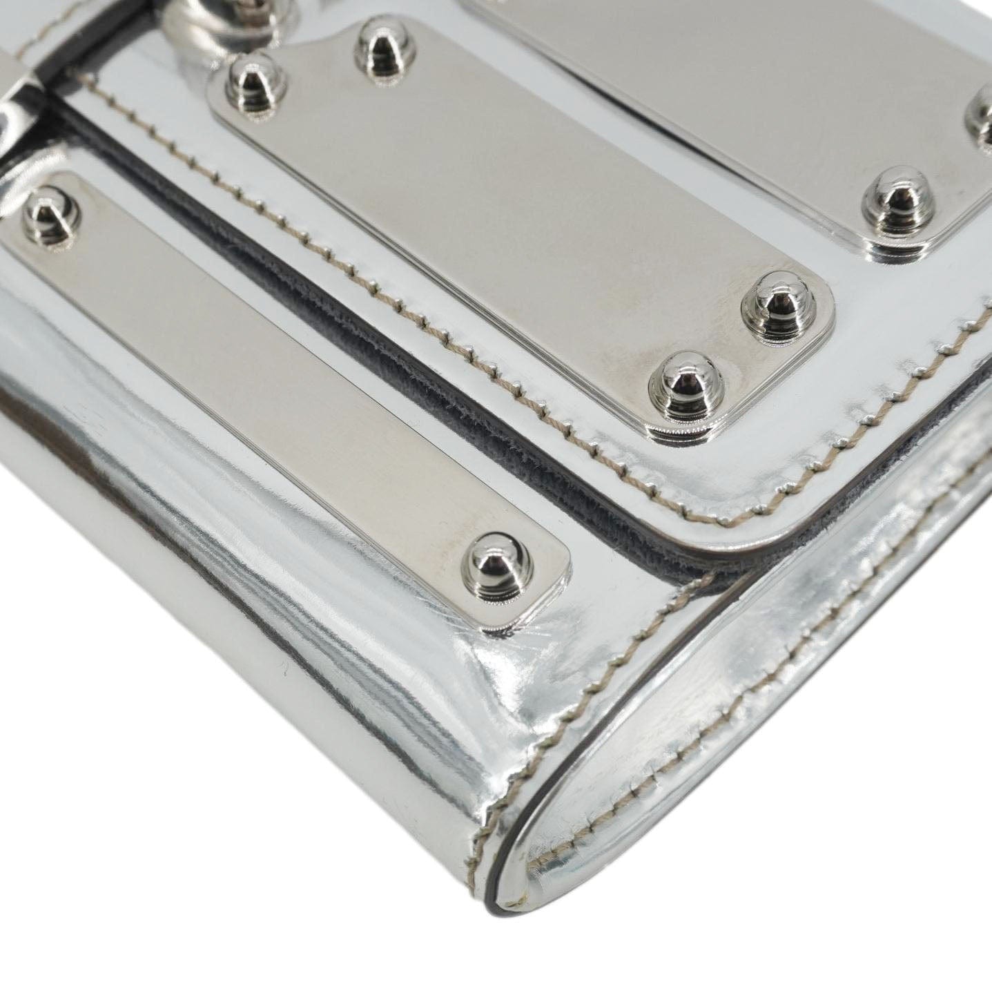 GUCCI Mirror Metallic Patent Leather Clutch Silver