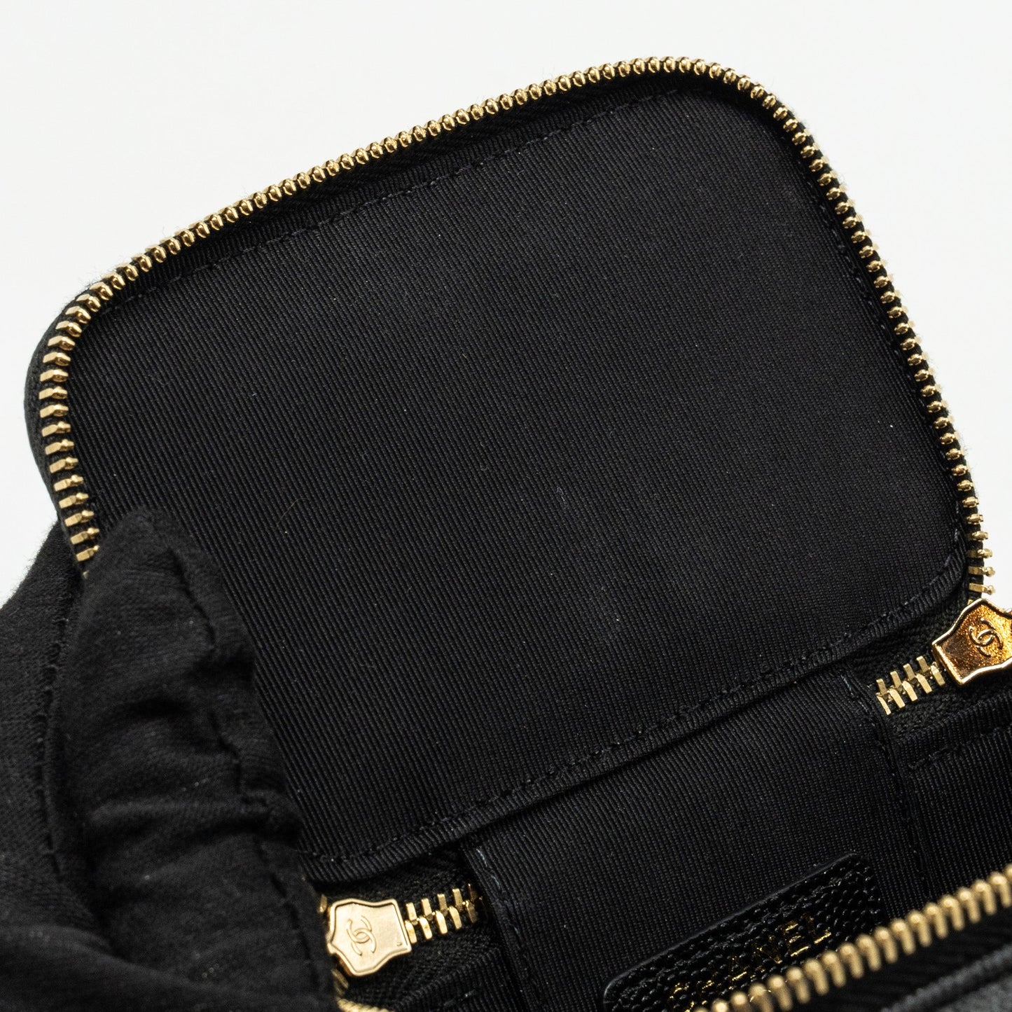 Chanel Small Vanity Clutch with Chain CC Pearl Caviar Black L