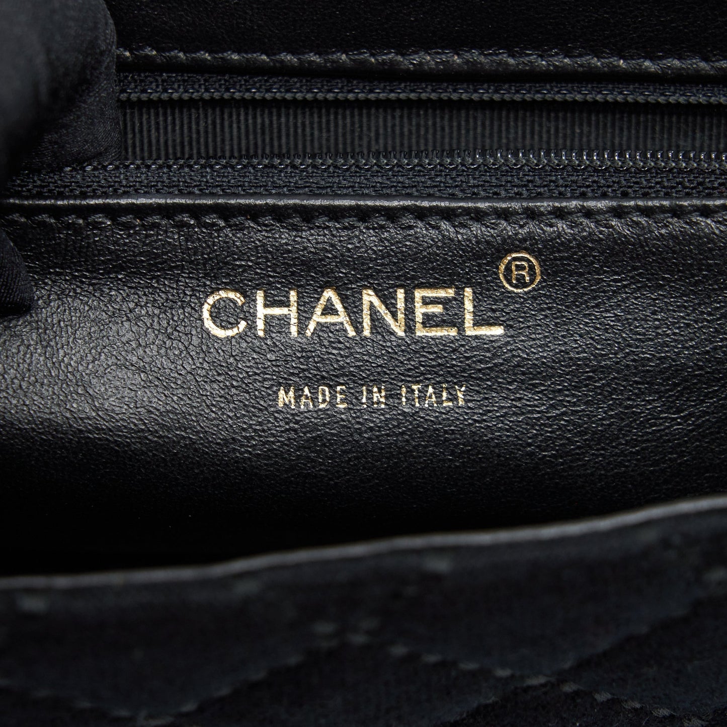 Chanel Vintage Shoulder Bag fabric Black  With An Extra Bag Charm