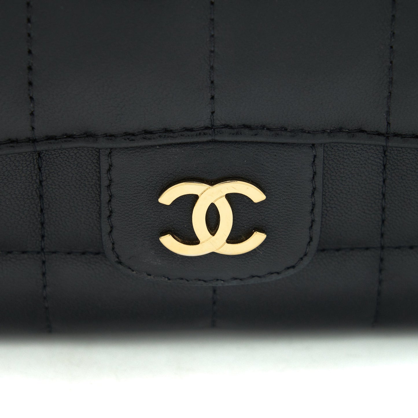 Chanel Camellia Mini Flap shoulder Bag Lambskin black