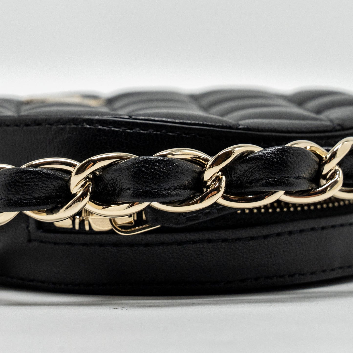 Chanel 22C Round Clutch With Chain Lambskin Black
