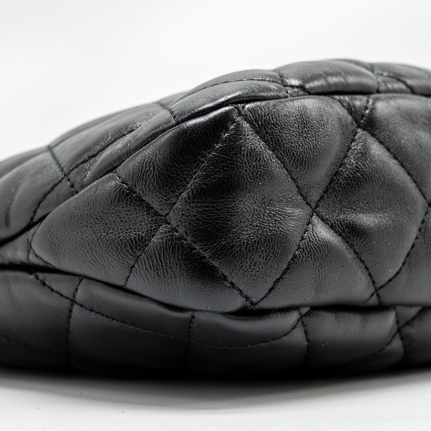 Chanel 22K Hobo Shoulder Bag Lambskin Black  (Microchip)