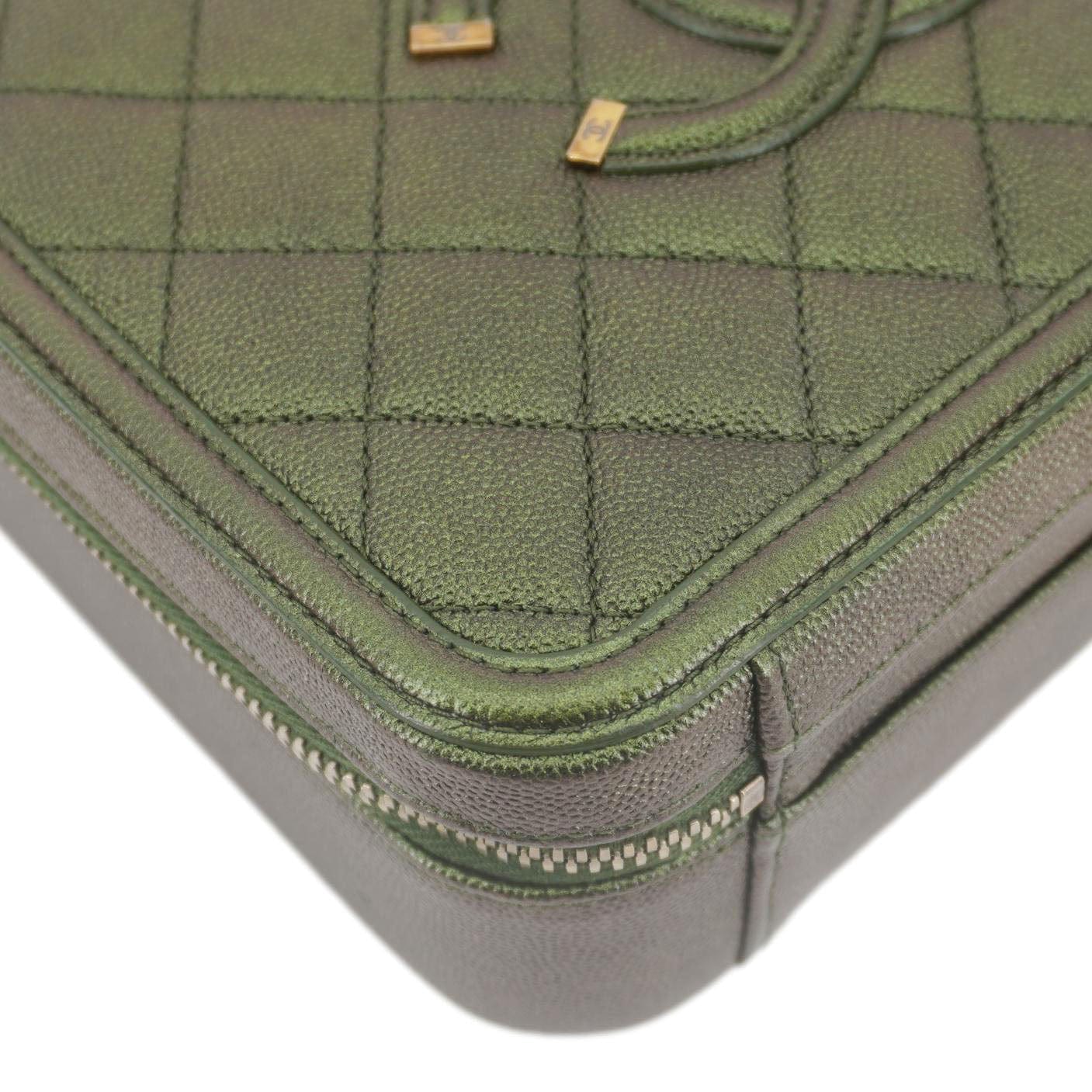 CHANEL Vanity Case Filigree CC Iridescent Quilted Caviar Leather Shoulder Bag Green
